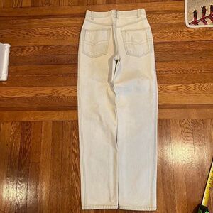 Vintage Bugle boy faded and lightly distressed jeans 
Size 29x32‎